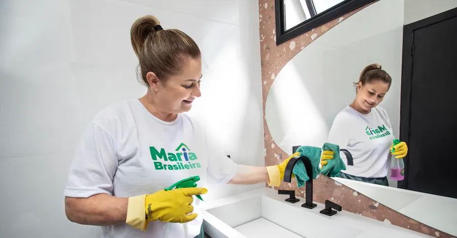 Enquanto a Maria cuida da limpeza, você ganha mais tempo para si e a família, mais tranquilidade, menos sobrecarga e mais qualidade de vida!